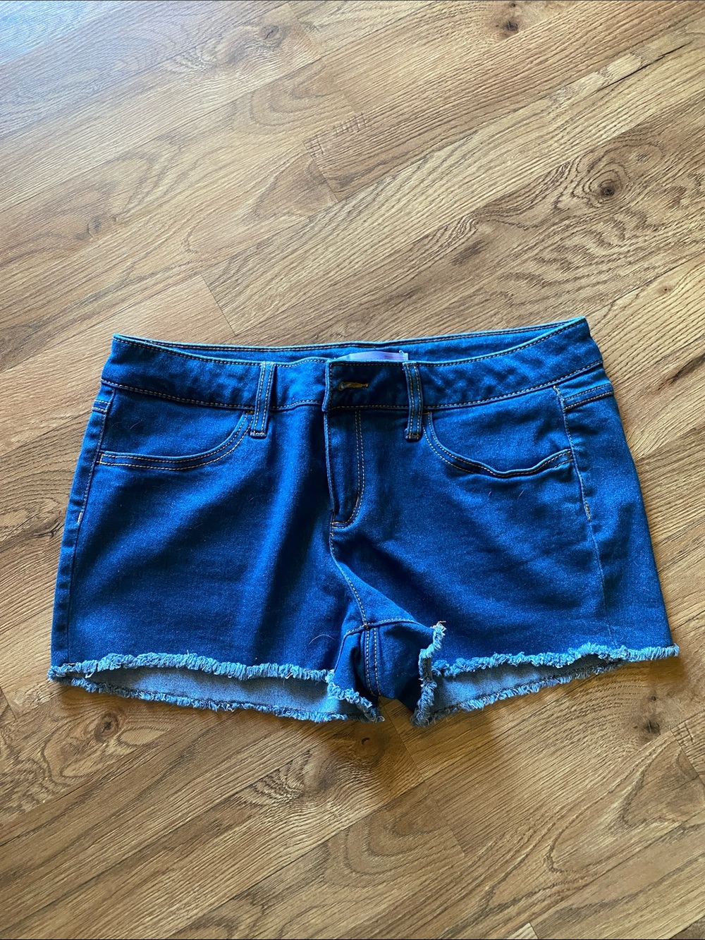No Boundaries Dark Blue Denim Frayed Hem Jean Shorts